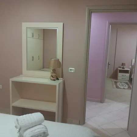 Eleanas Apartament Sarandë Esterno foto