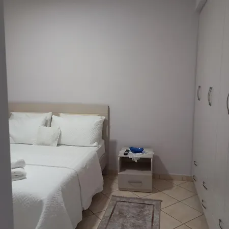 Eleanas Apartament Sarandë Esterno foto