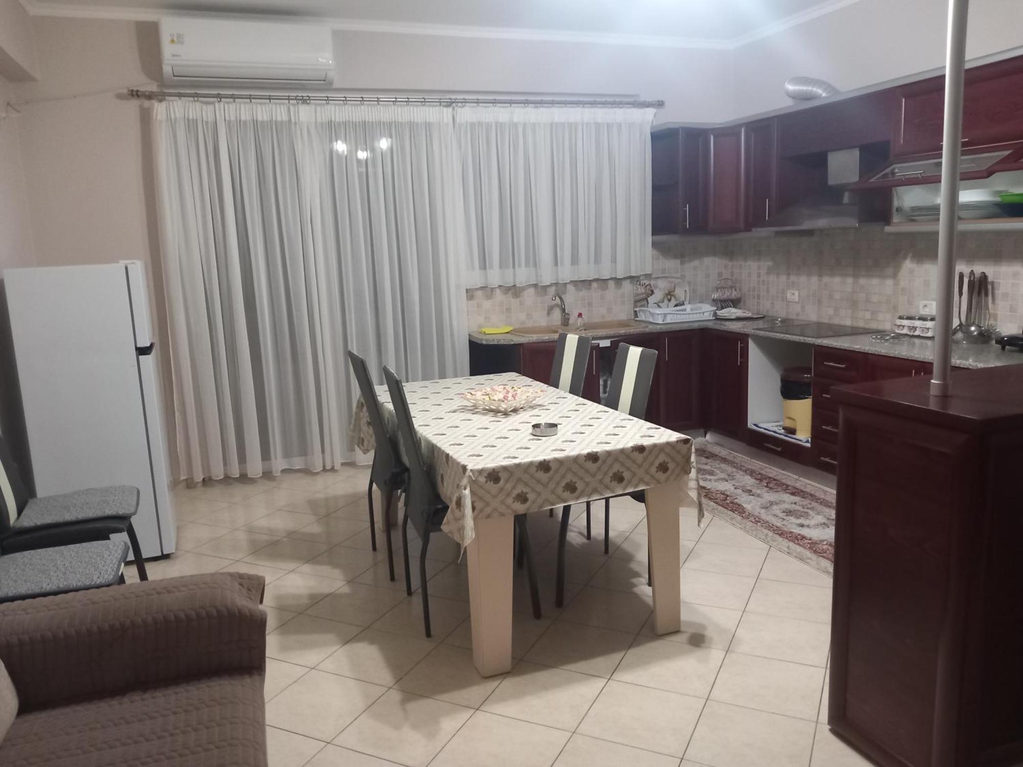Eleanas Apartamento *